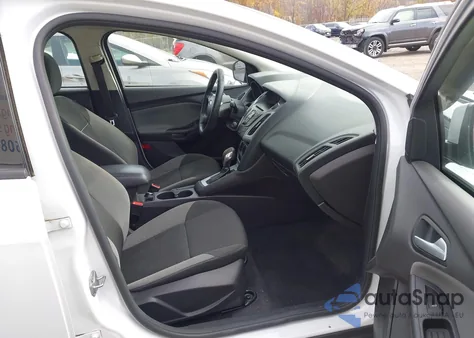 2014 Ford Focus Se z USA, uszkodzony, nr VIN 1FADP3K22EL232317